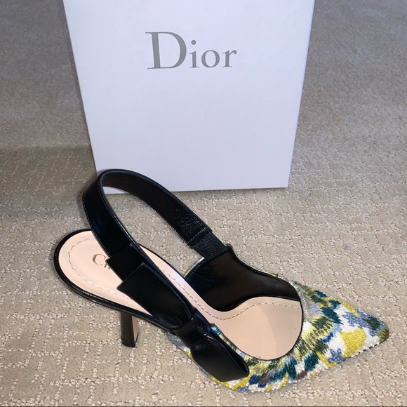 CHRISTIAN DIOR Embroidered Beaded Sling-Back - Picture 5 of 8